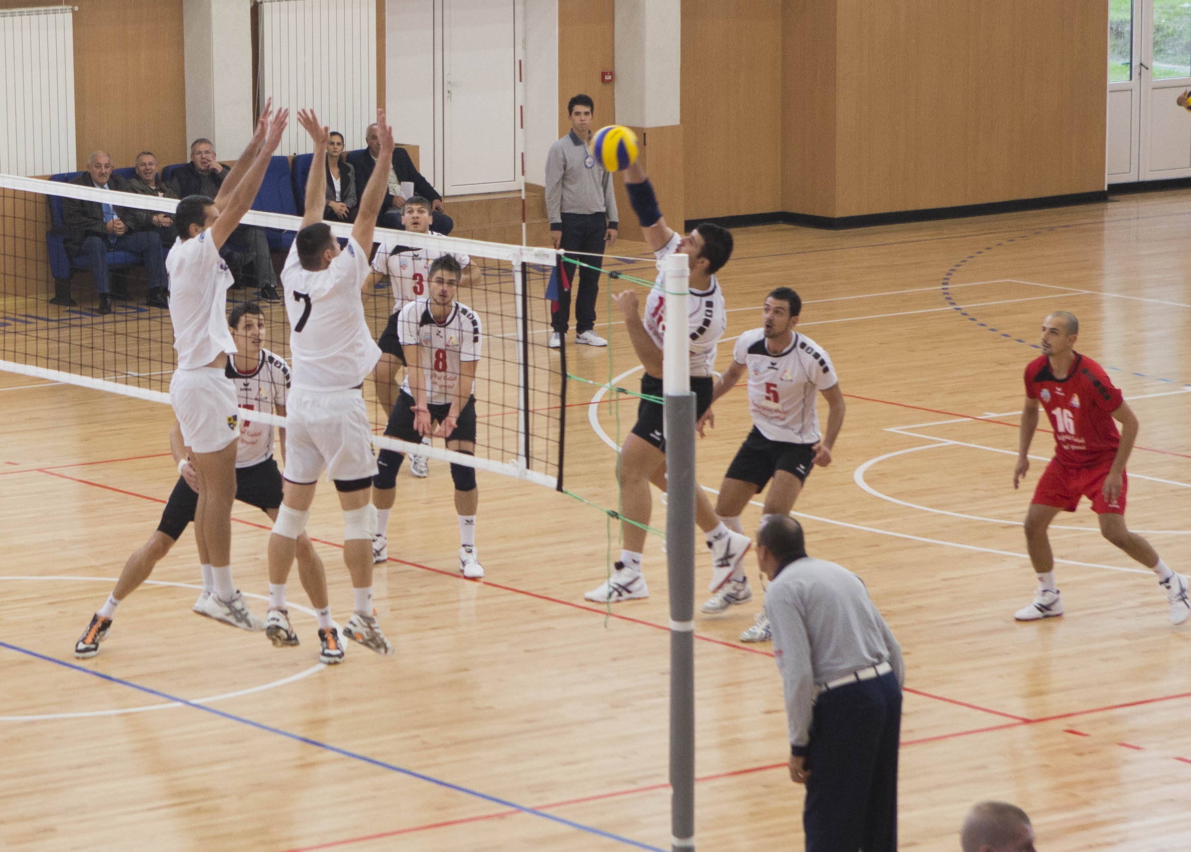 Arcada Galaţi a pierdut duelul cu vicecampionii de la SCM Craiova 