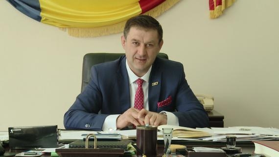 Ţuchel cere intervenţia PREFECTULUI/ Primarul Tecuciului, NEMULŢUMIT de conducerea CJ