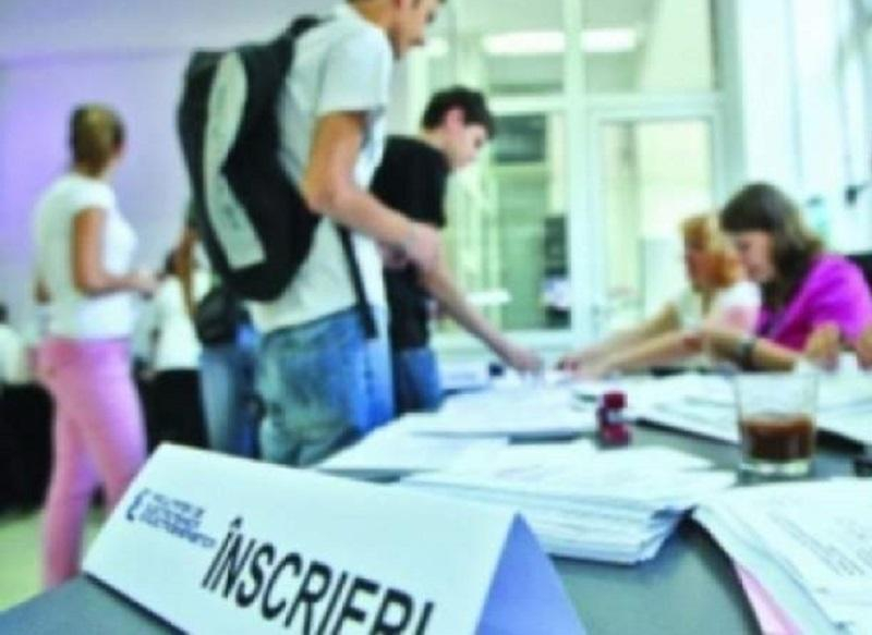 Locuri suplimentarea la liceu, pentru elevii nedistribuiţi