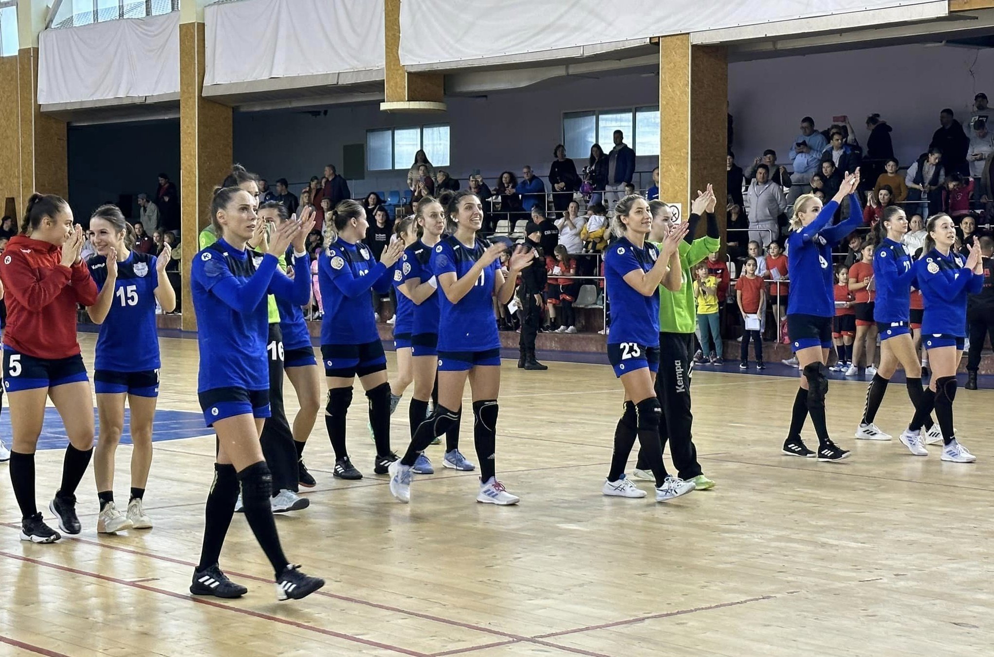 Derbi feminin adjudecat de gălățence