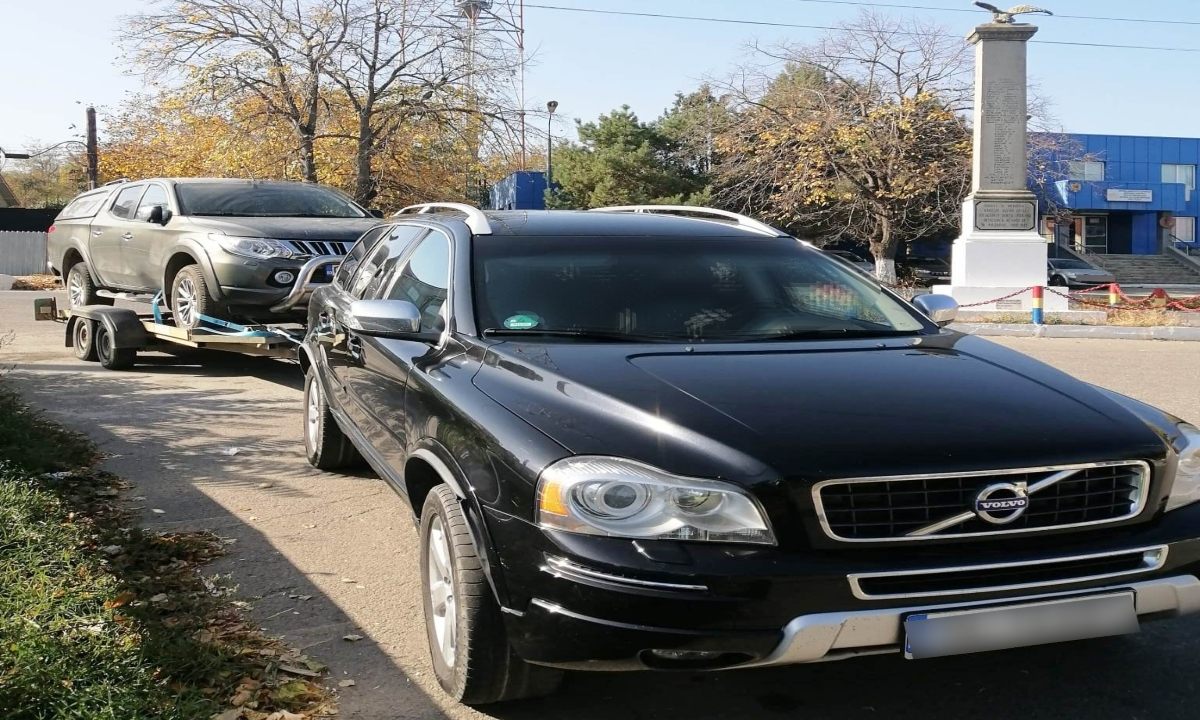 La volan, fără permisul necesar