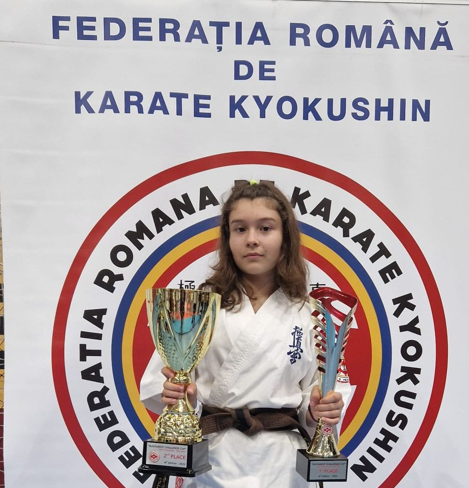 Crina Stase, pentru a doua oară campioană europeană la karate (FOTO)