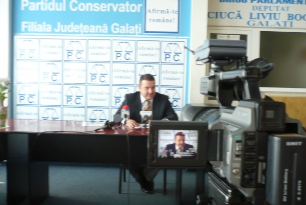  Ciucă, apel către USL: "Cuplaţi toate trei motoarele" 