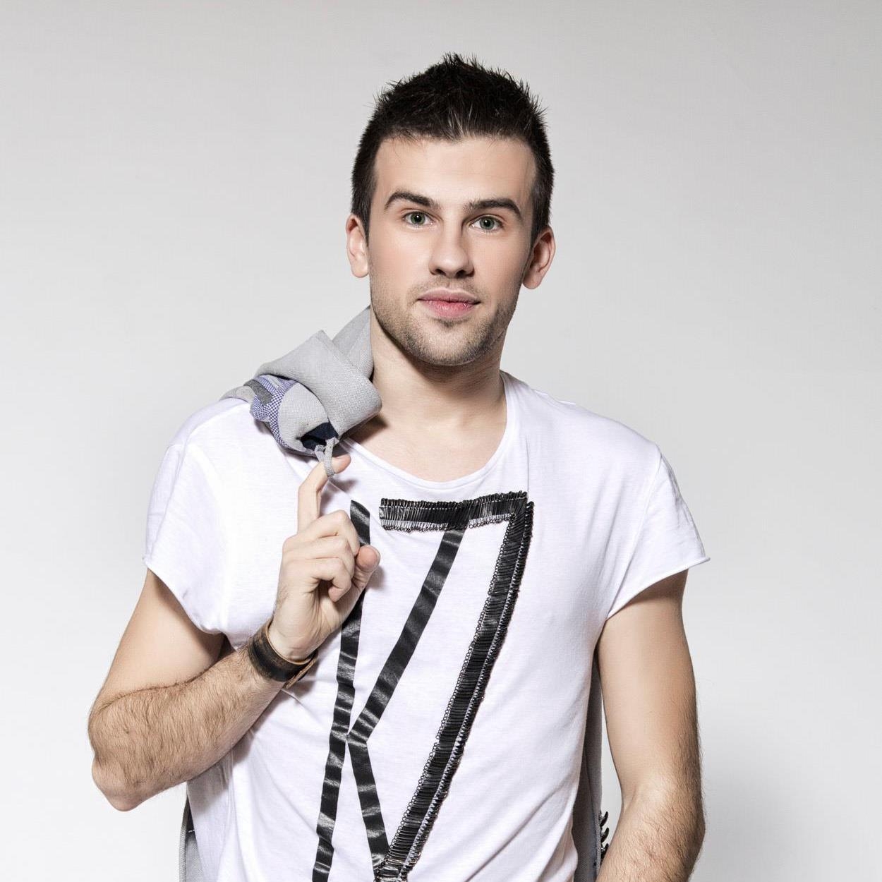 Gălăţeanul Florin Ristei, în cursa spre Suedia  - Votaţi FreeStay în finala Eurovision!