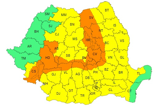 Cod galben de furtuni şi ploi torențiale în judeţul Galaţi