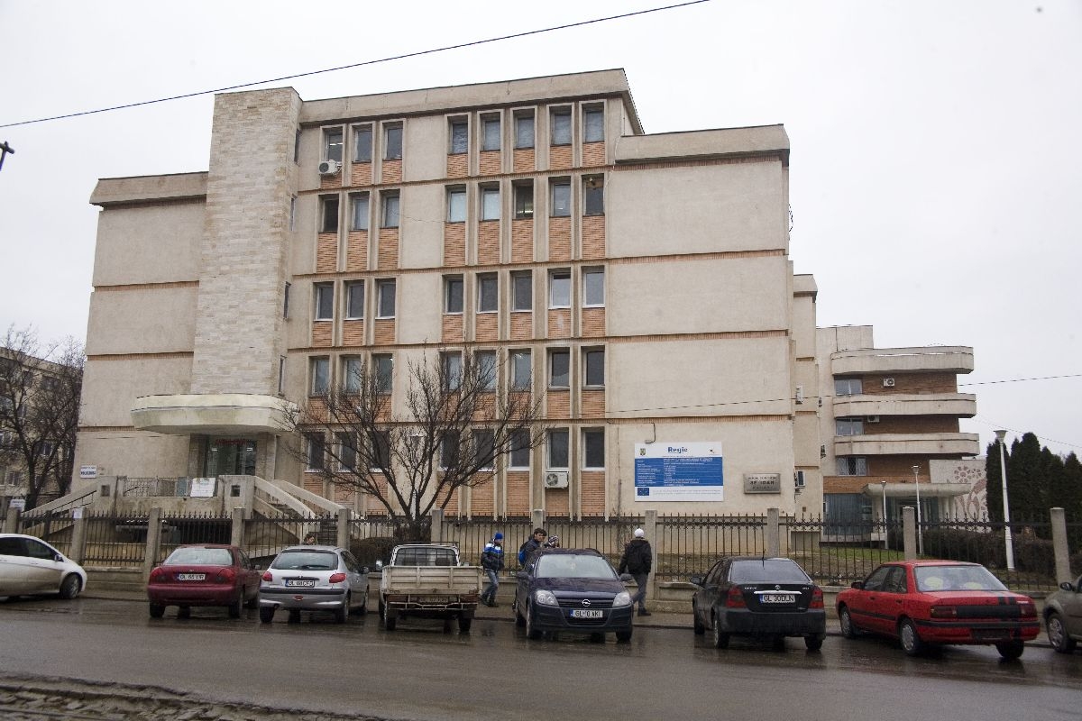 Puşti în comă alcoolică, internaţi la Spitalul de Copii