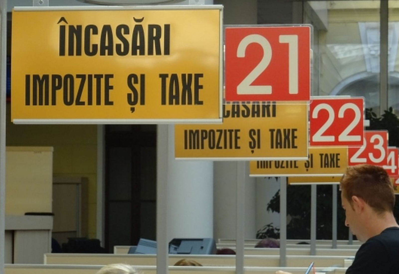 Guvernul dă înapoi, după majorările uriașe de taxe din ianuarie