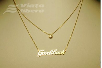 Doamnelor, atenţie la bijuteriile purtate pe stradă!