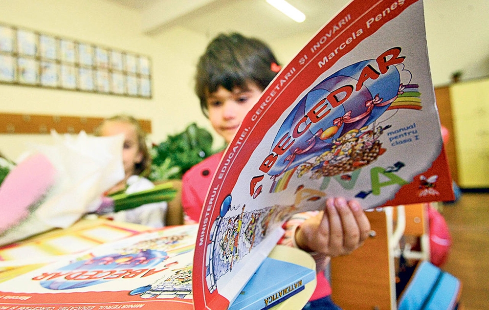 MANUALELE DIGITALE au ajuns la Inspectoratul Şcolar Judeţean