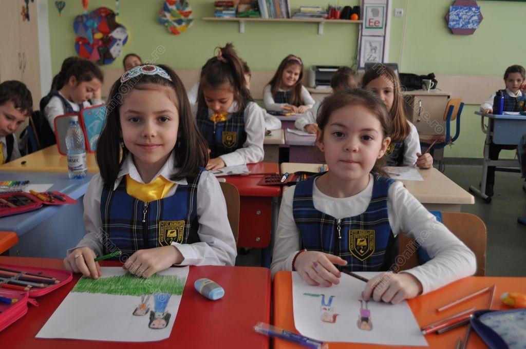 Banii mai mulţi se duc doar în salariile profesorilor