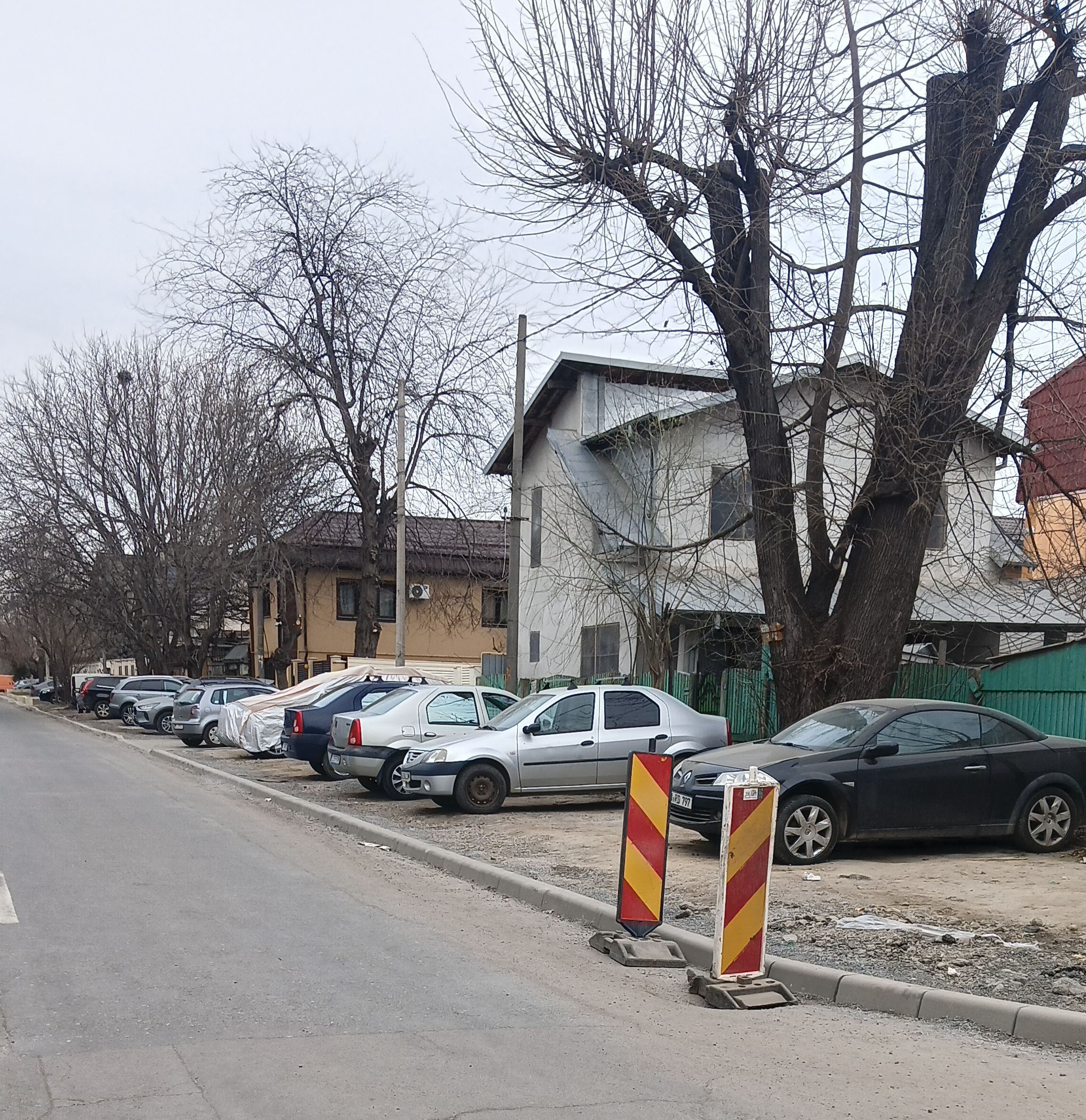 Lucrările în cartiere nasc întrebări