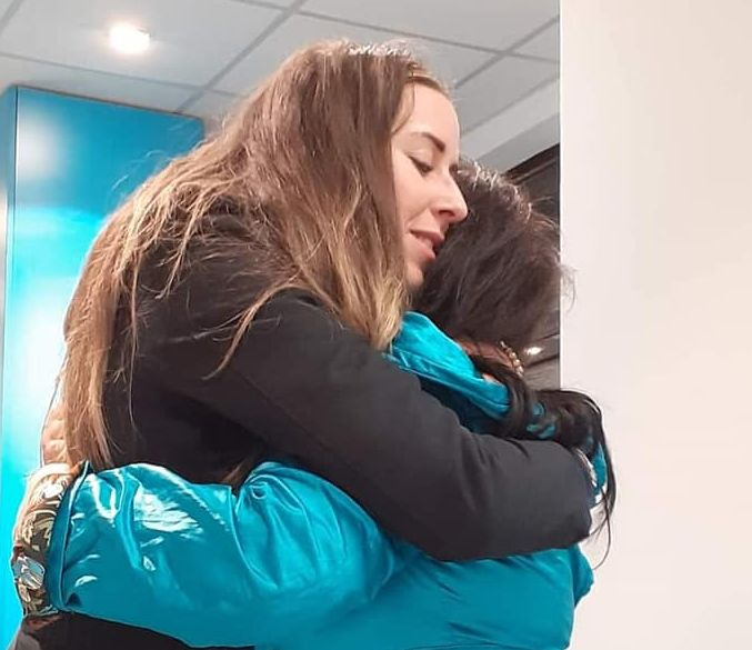 Elena a primit 60.000 de euro de la gălăţenii cu suflet mare