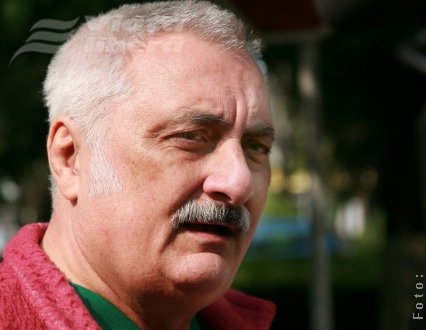 Nimeni nu te înjunghie ca tata! 