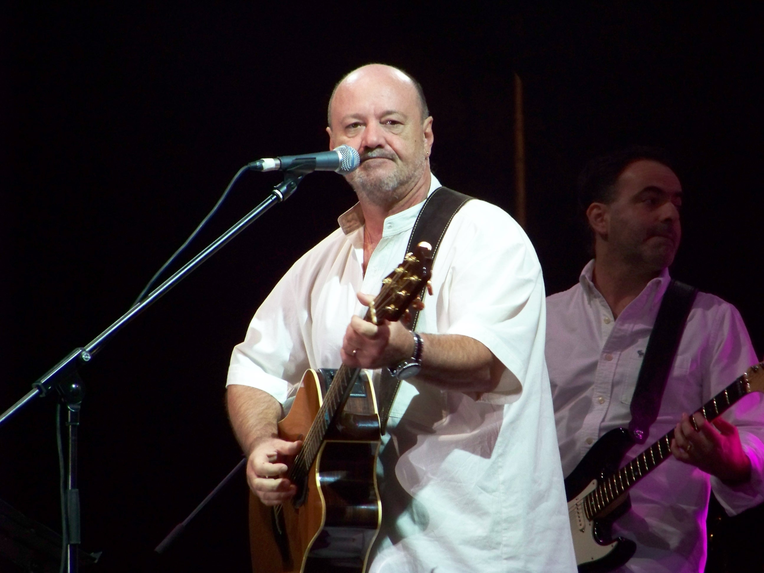 Spectacole în decembrie: Alifantis şi Bănică Jr., în concert la Galaţi