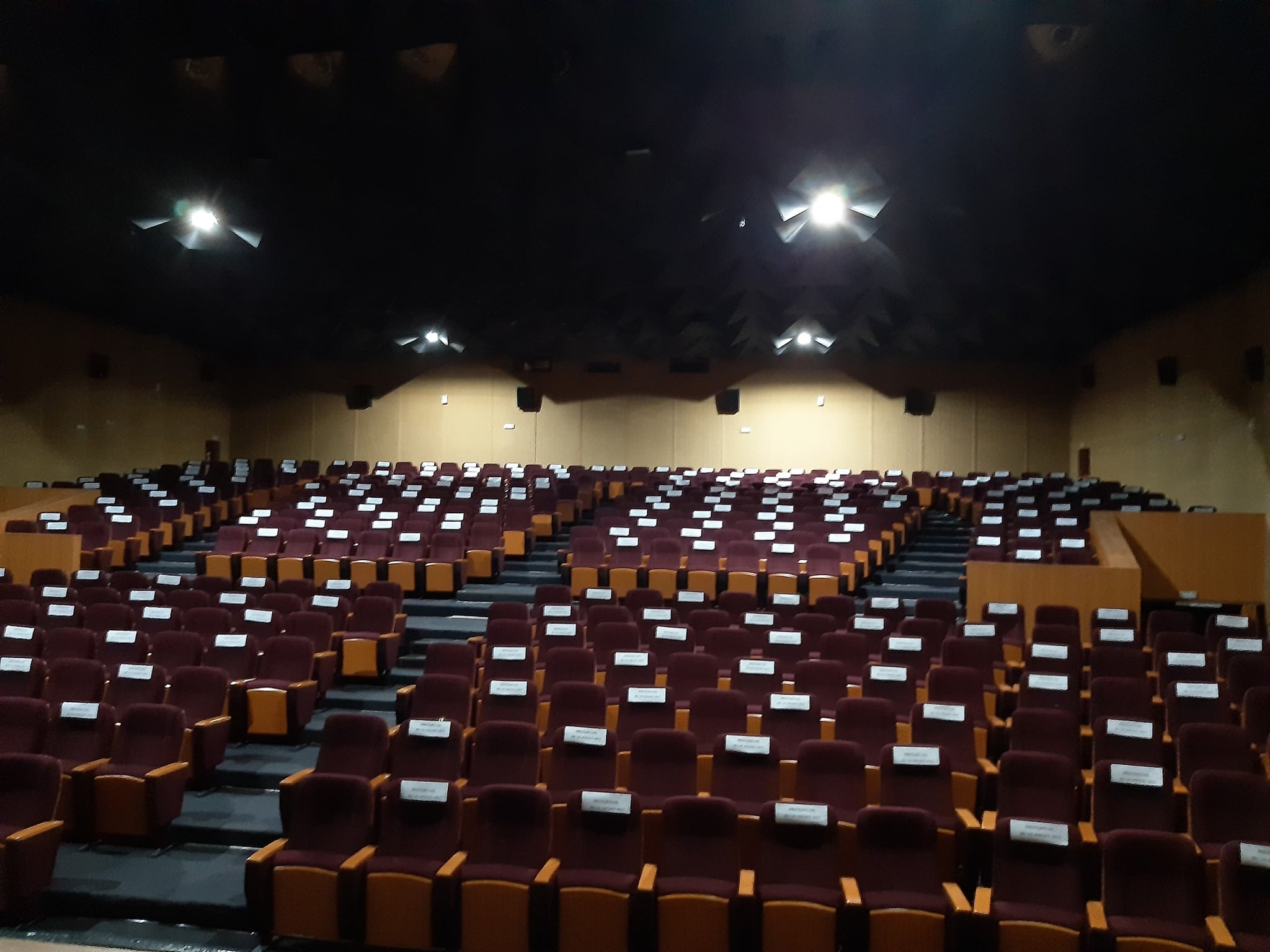 Se va mai redeschide cinematograful de la Casa de Cultură?