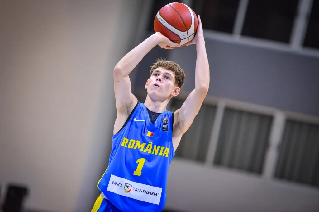 Sebastian Boghean, baschetbalistul-minune de 16 ani al Galațiului