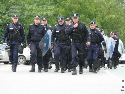 La Podoleni, clanurile de romi Ghiţă şi Guşatu şi-au făcut singure dreptate