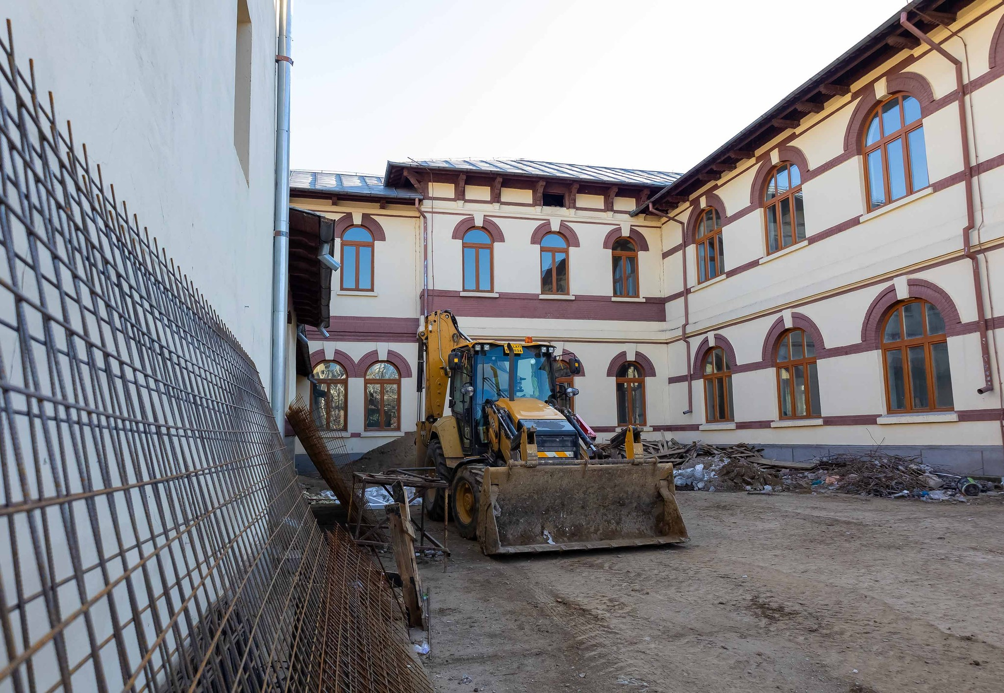 Plătim cu dobândă pentru investiţiile din Galaţi: Credit de 150 de milioane de lei, la votul aleşilor locali