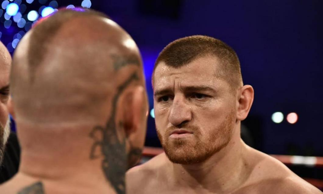 Luptele lui Moroşanu, precum bătăile dintre ursuleţii de pluş