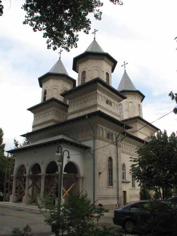 Astăzi, hram la Biserica „Sf. Mc. Antim”