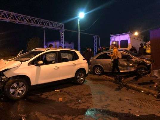 Accident rutier, în apropierea fabricii de ulei