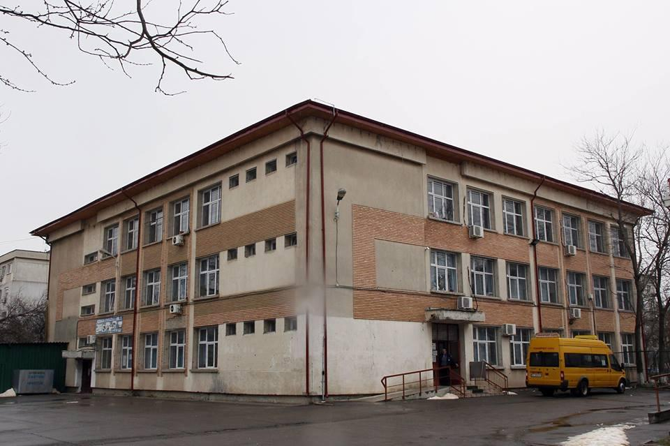 Prima școală anvelopată cu bani europeni