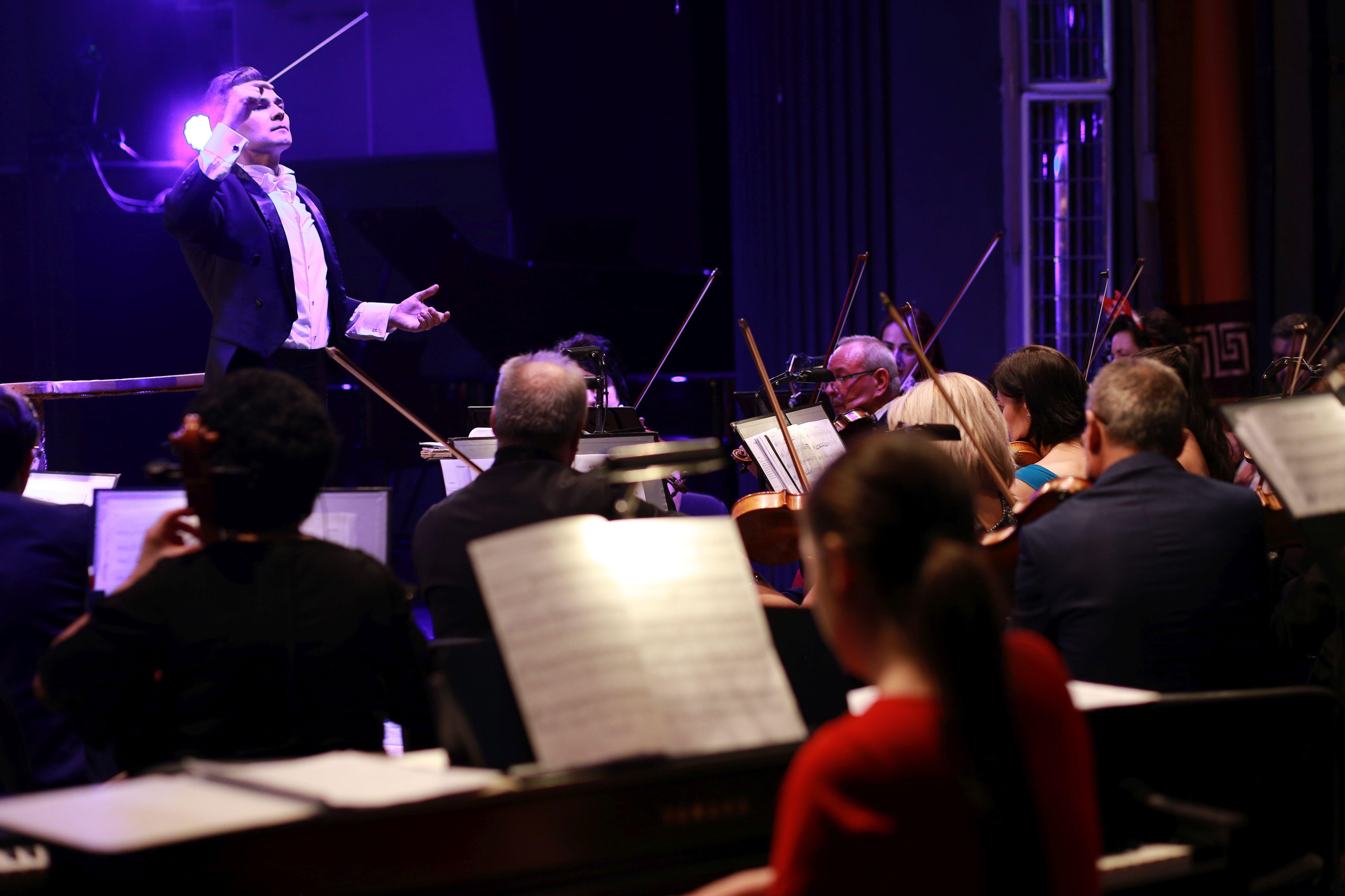 Seară muzicală romantică cu doi compozitori geniali