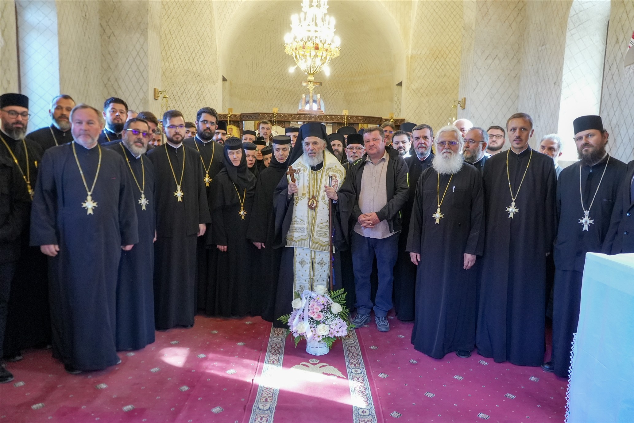 Trei stareţe din Galaţi au primit "Crucea Sfântului Apostol Andrei"