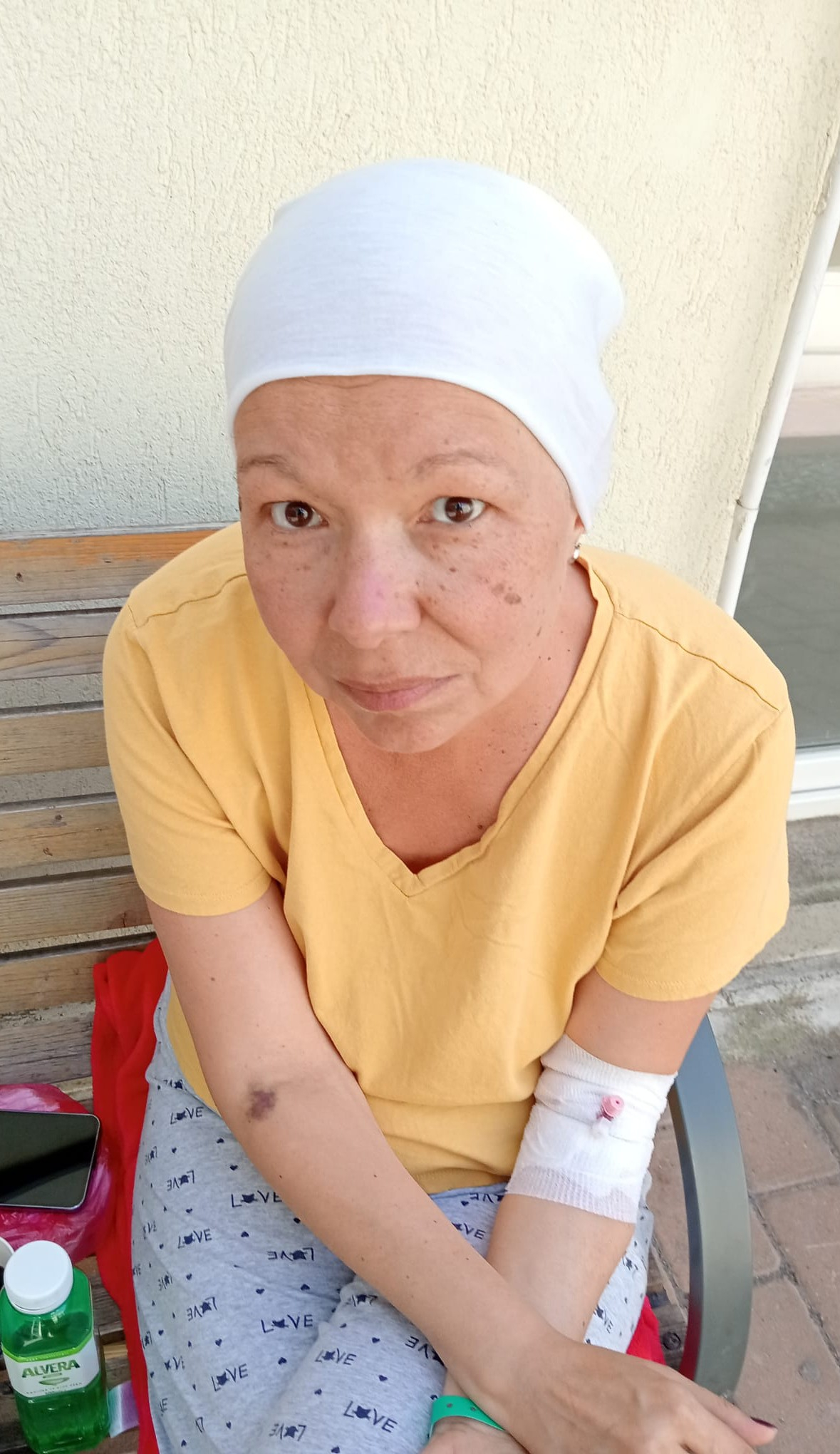 O gălățeancă are nevoie de sprijin pentru chimioterapia salvatoare