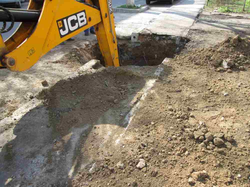 ATENȚIE, ȘOFERI! Ce străzi şi trotuare vor fi reparate săptămâna aceasta