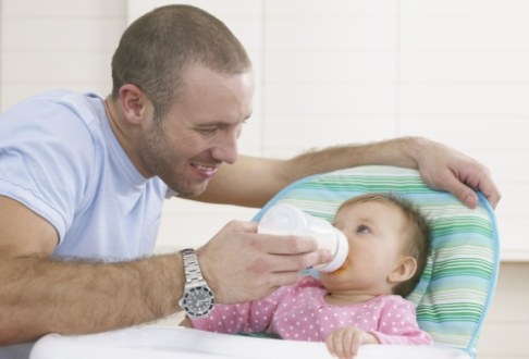 Şi taţii pot fi mame bune