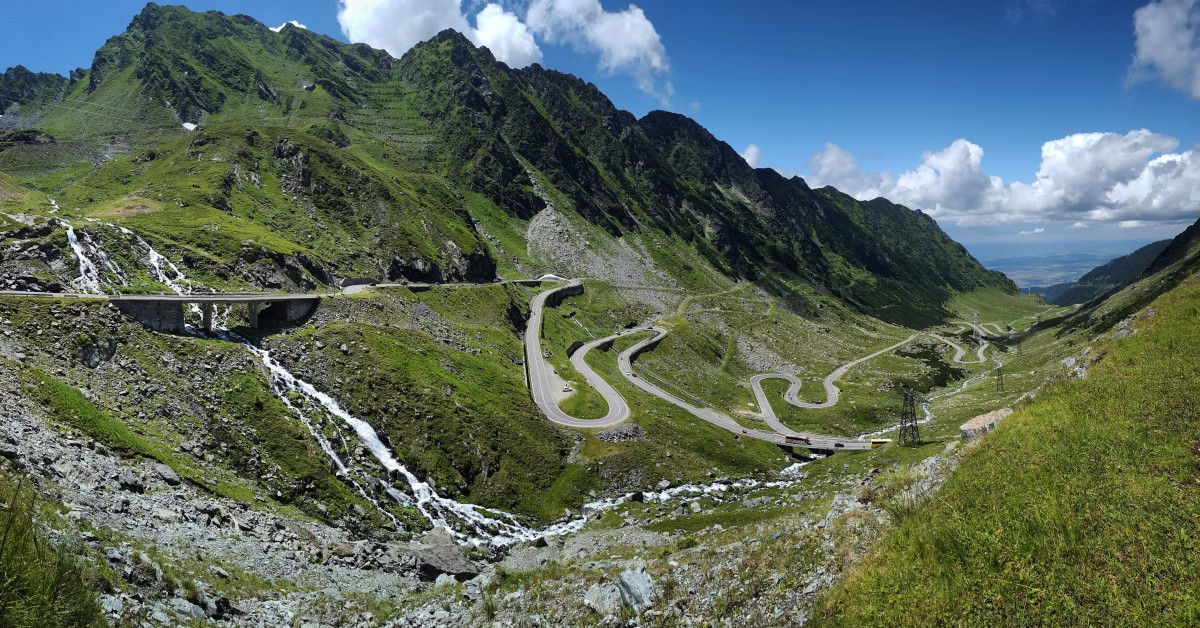 Transfăgărăşanul şi Transalpina rămân dechise în funcţie de condiţiile meteo