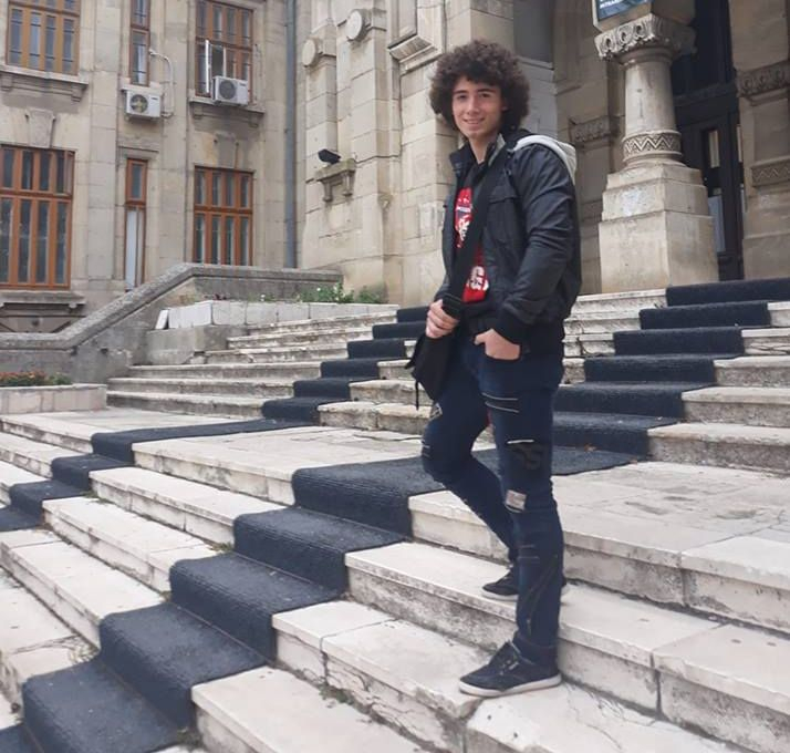 Doru Ciutacu - student în anul I la trei facultăţi. Cu peste 200 de premii şi patru cărţi publicate