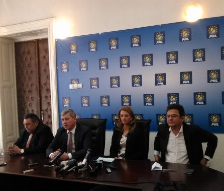 Jalnicele drumuri gălățene sunt bune la ceva: au ajutat-o pe Alina Gorghiu să elimine pietre la rinichi. Ce spune liberala despre Bacalbașa