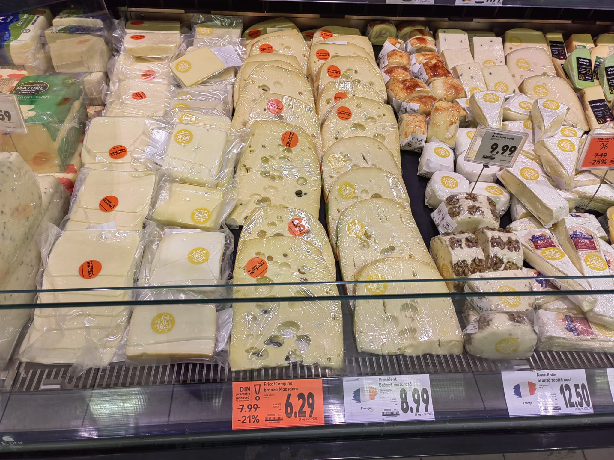 Se discută schema de reducere a adaosurilor la alimente