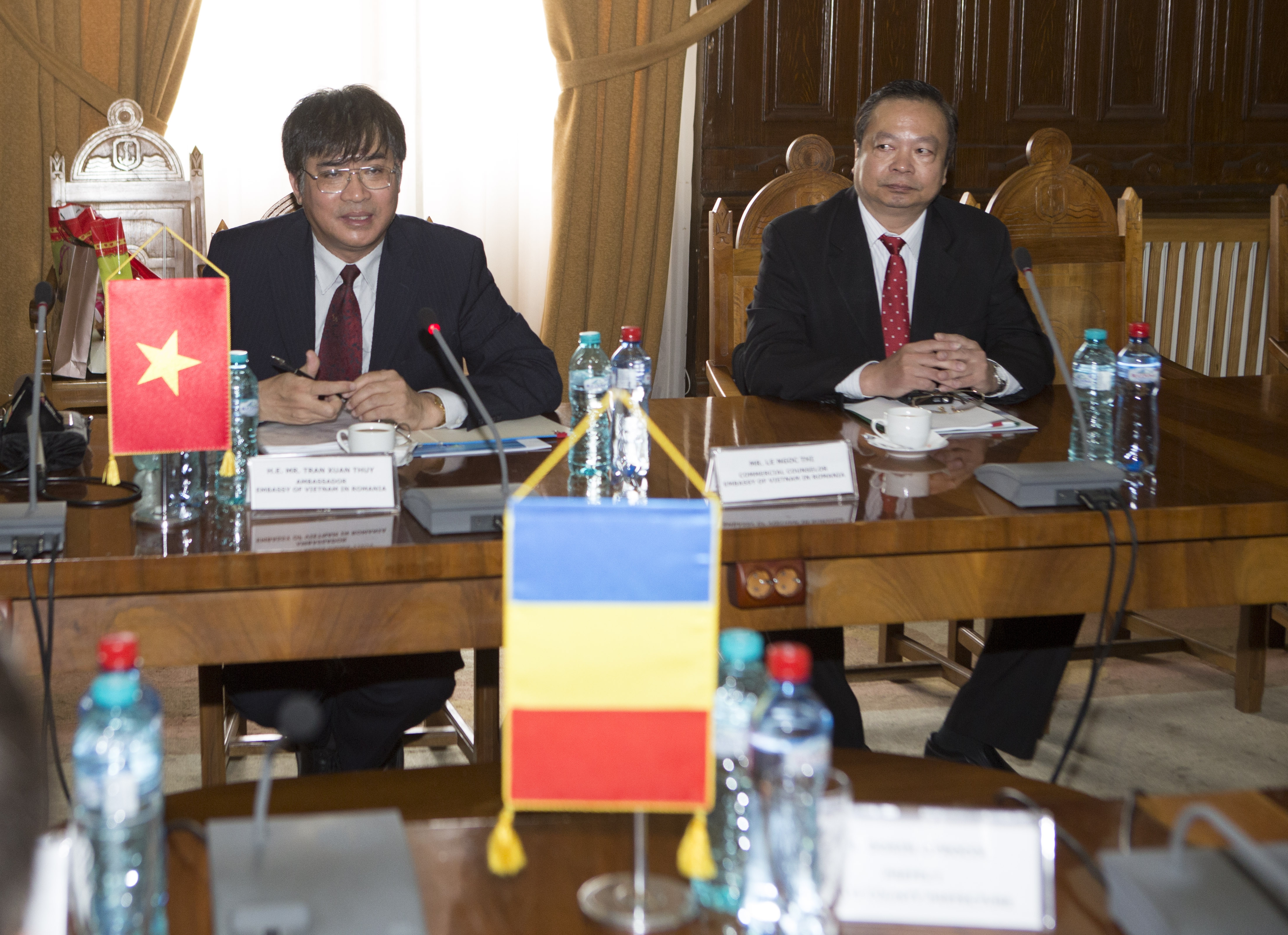 Vietnamezii caută INVESTITORI la malul Dunării/ Autorităţile gălăţene vor să mai bifeze o ÎNFRĂŢIRE