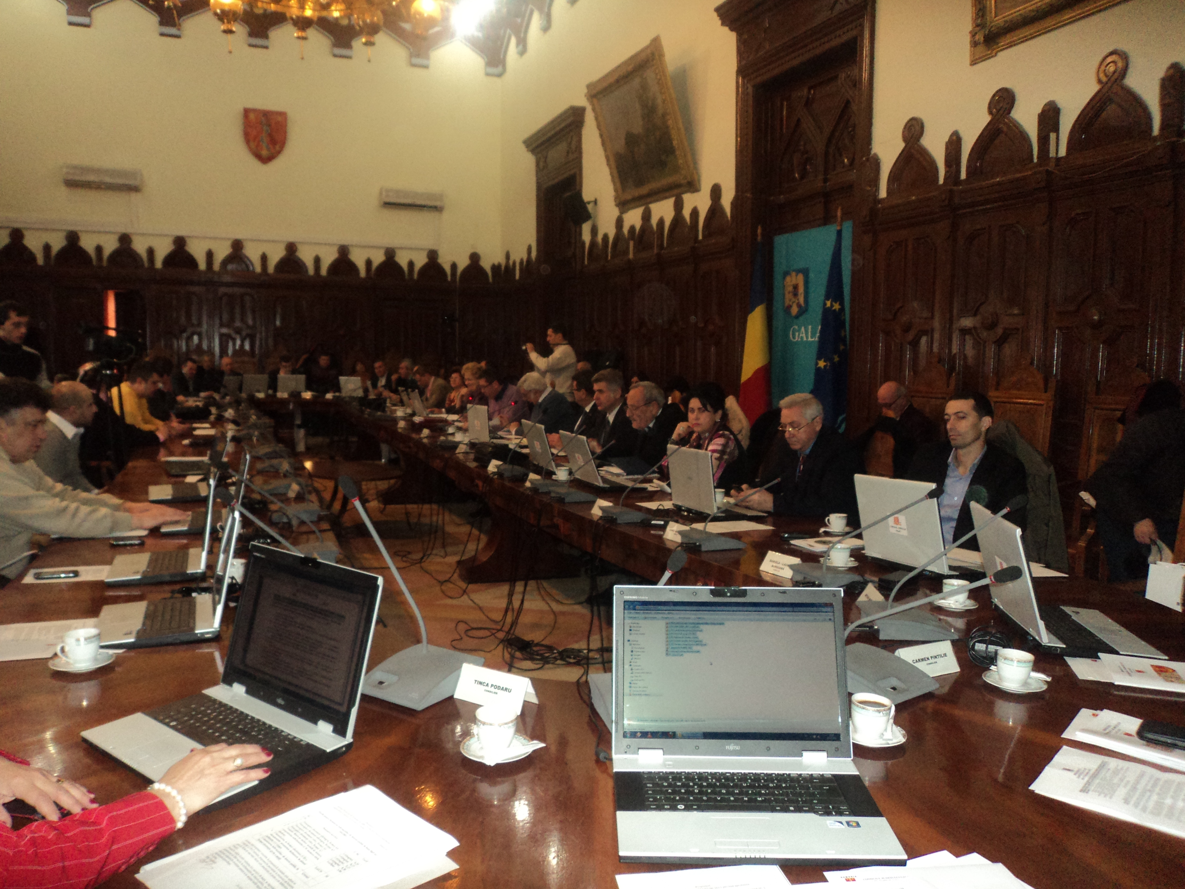 Asistenţă socială: Fonduri pentru protecţia mamei şi copilului