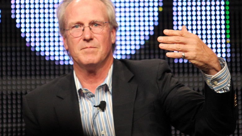 S-a stins din viață William Hurt
