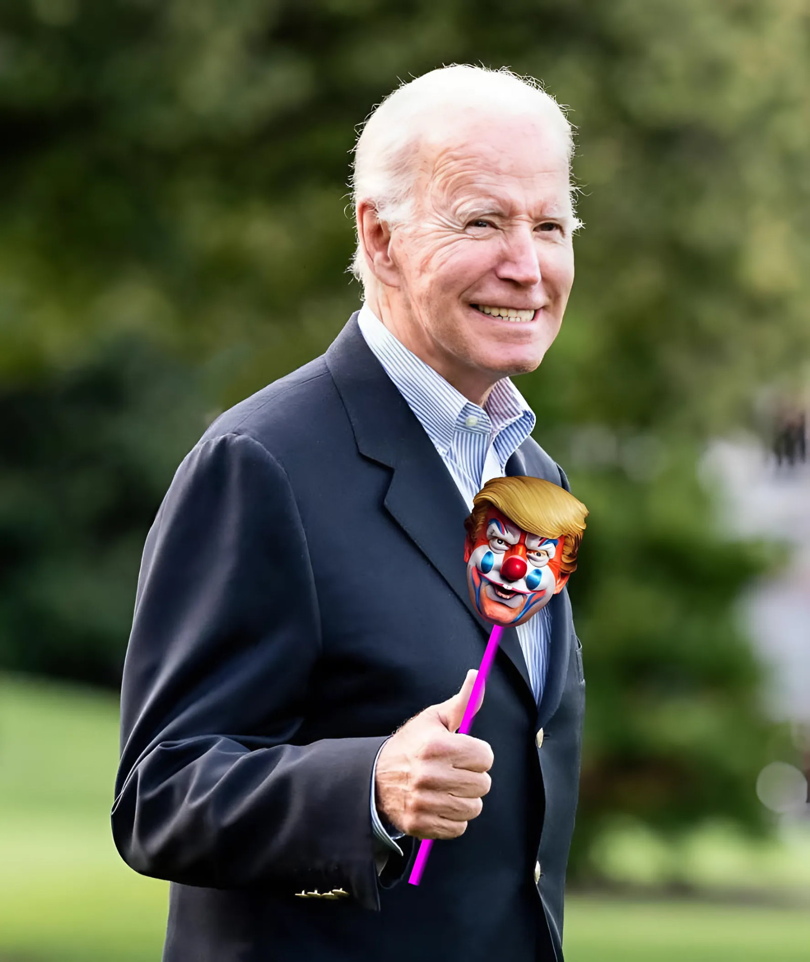 Biden are un scaun fără spătar căruia îi lipsește doar șezutul