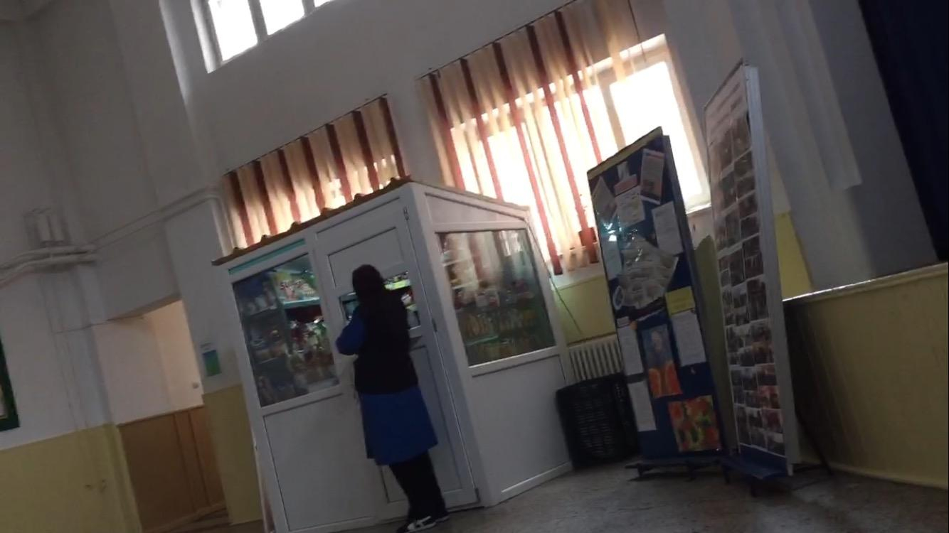 Alimente NESĂNĂTOASE în şcolile gălăţene