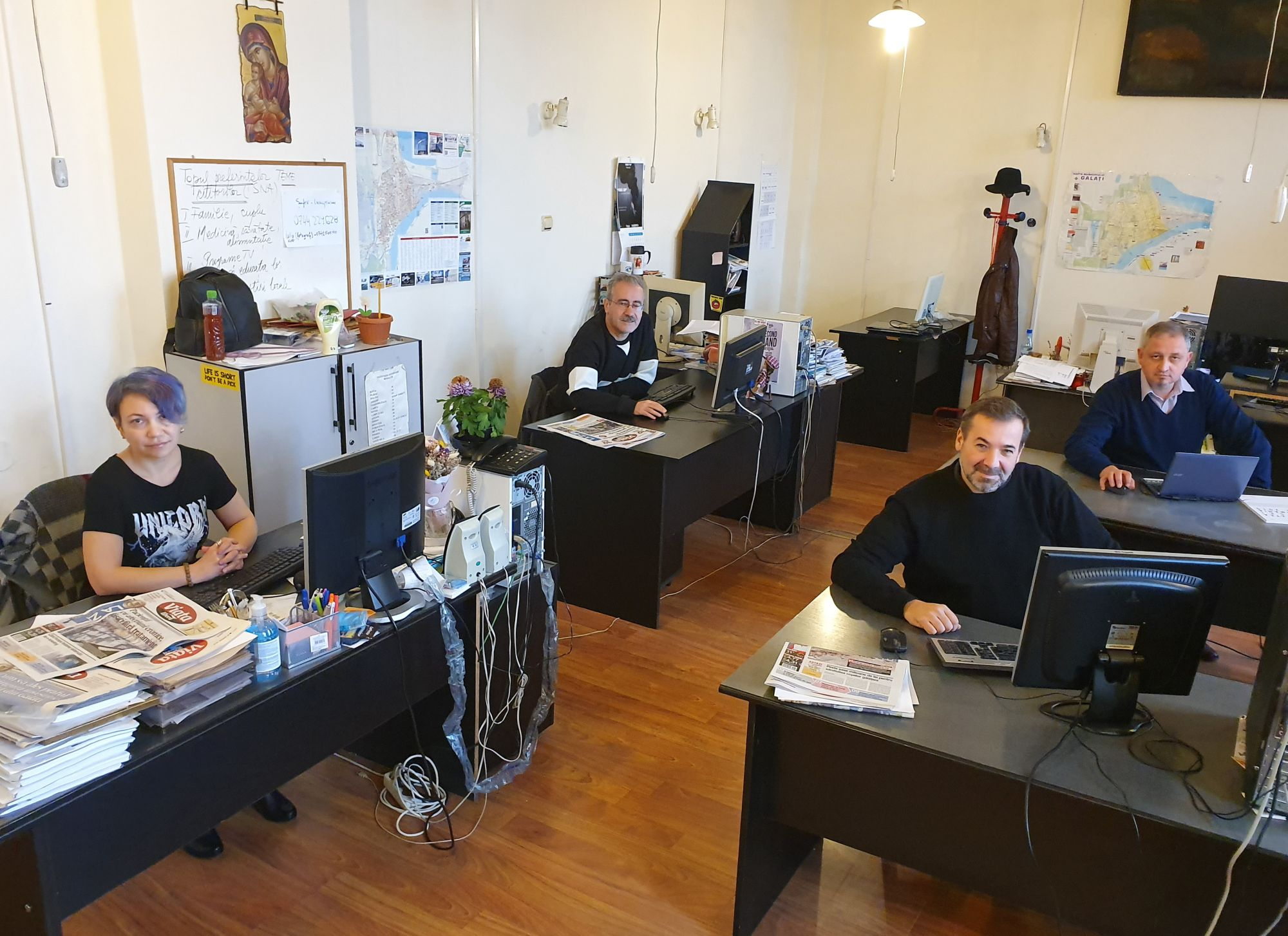 Departamentul Economic-Administraţie - jumătatea raţională a inimii ziarului Viața liberă