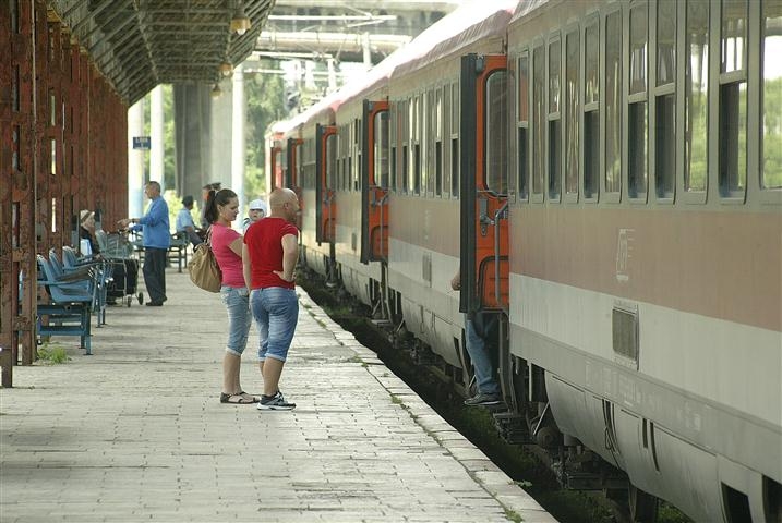 Modificări în mersul trenurilor, de Rusalii