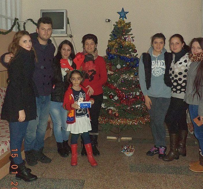 TINERII ŞI ORAŞUL/ Atmosferă de sărbătoare în căminele studenţeşti