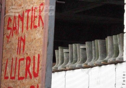 Peste 8.000 de gălăţeni disponibilizaţi în 12 luni 