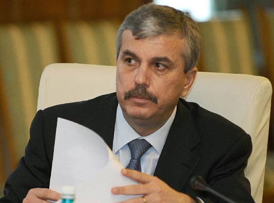 Reprezentanţi ai CNI, în zonele calamitate / Încep lucrările de refacere a infrastructurii