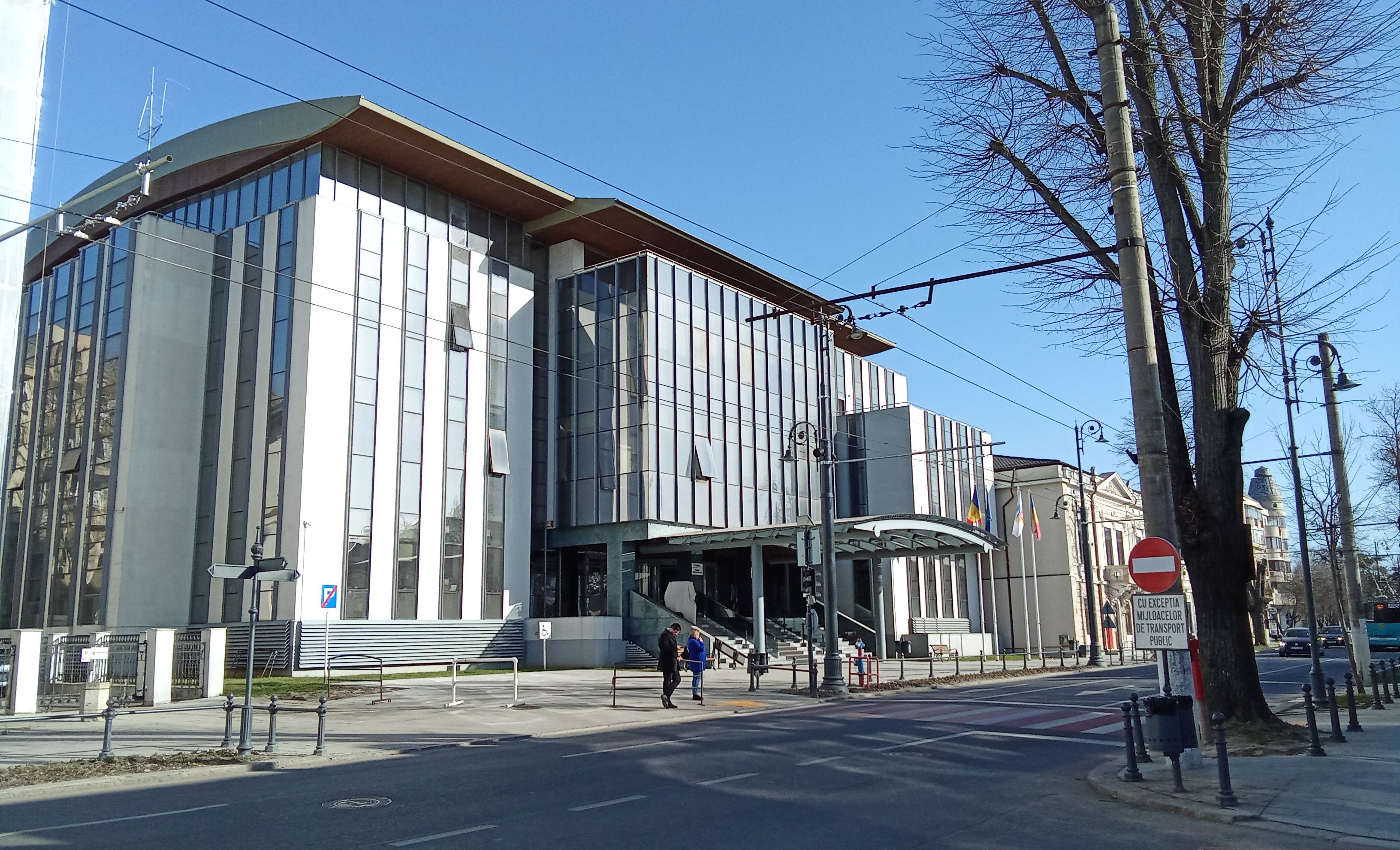 Cartierul care a trimis Galaţiul în Franţa. Deplasările externe ale angajaţilor Primăriei