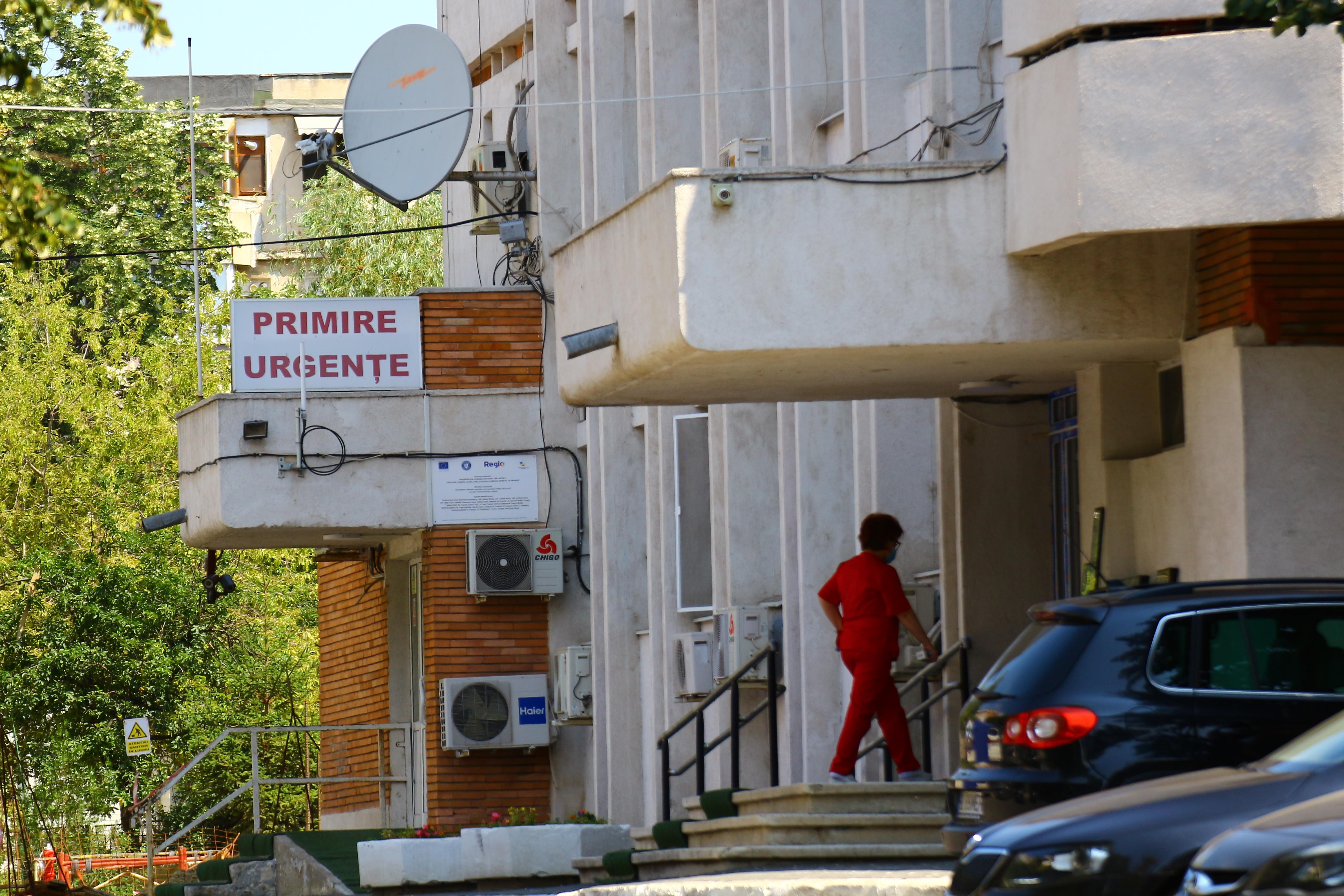 Bebeluș în stare gravă, după ce a fost lovit "în somn" de tatăl său