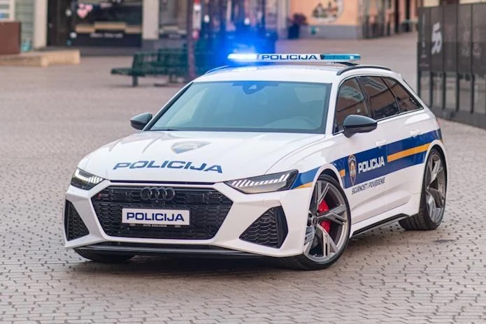 Atac armat la un azil de bătrâni