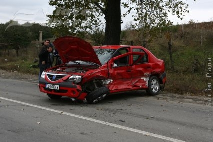 „Pupătură” între Volkswagen şi Logan
