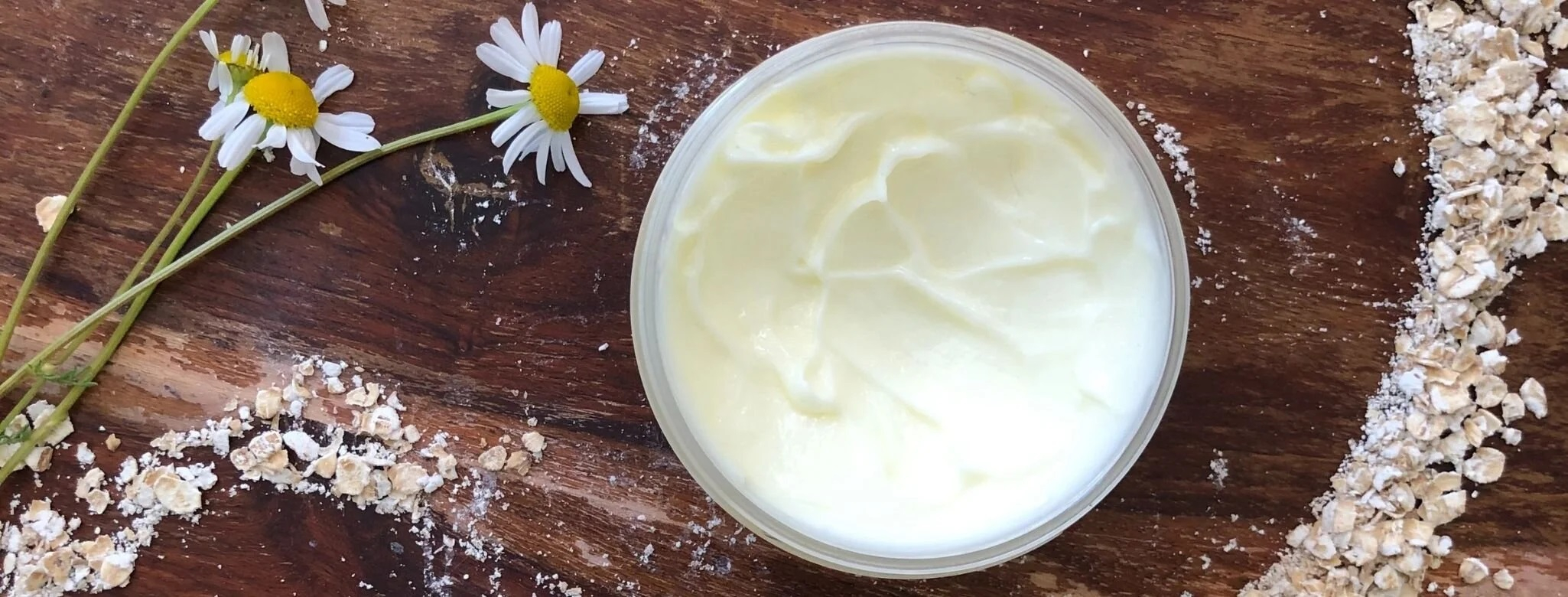 Cum să îți prepari singură cremele de față și corp